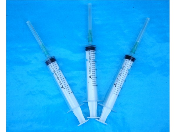 S610一次性無(wú)菌注射器10ml
