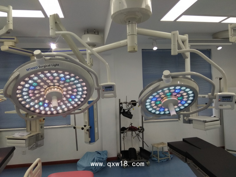 LED手術(shù)床無(wú)影燈  整體反射手術(shù)無(wú)影燈