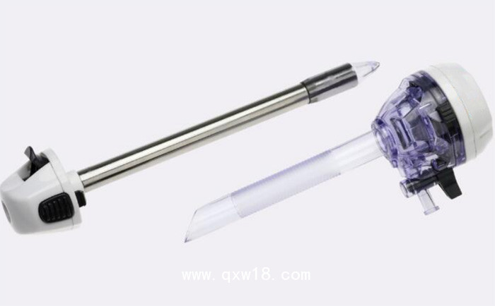 穿刺器