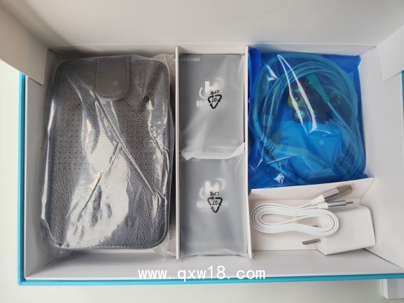 動(dòng)態(tài)心電監(jiān)護(hù)儀